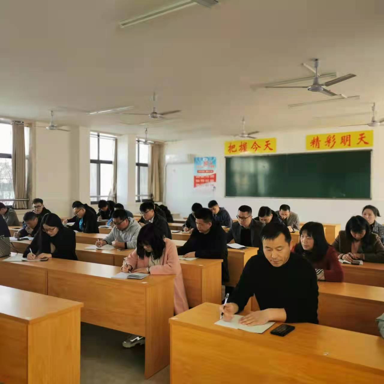 6bb5047e706f99463a657cdfd900c80