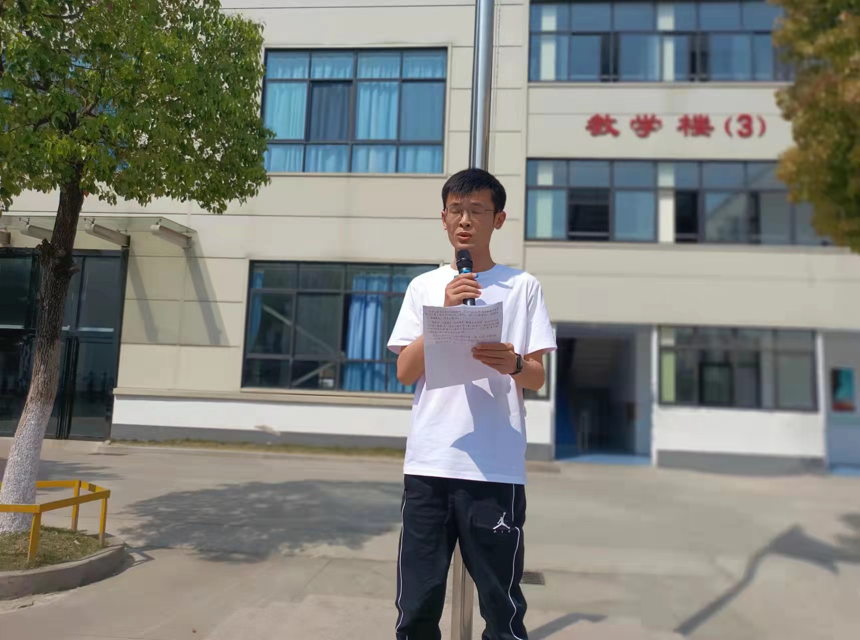 b10161fee2cc19f44e276299fe8d5d6