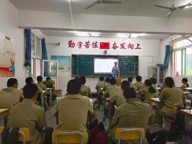 23b00abd0284a1f1bf3c8ad237d043f