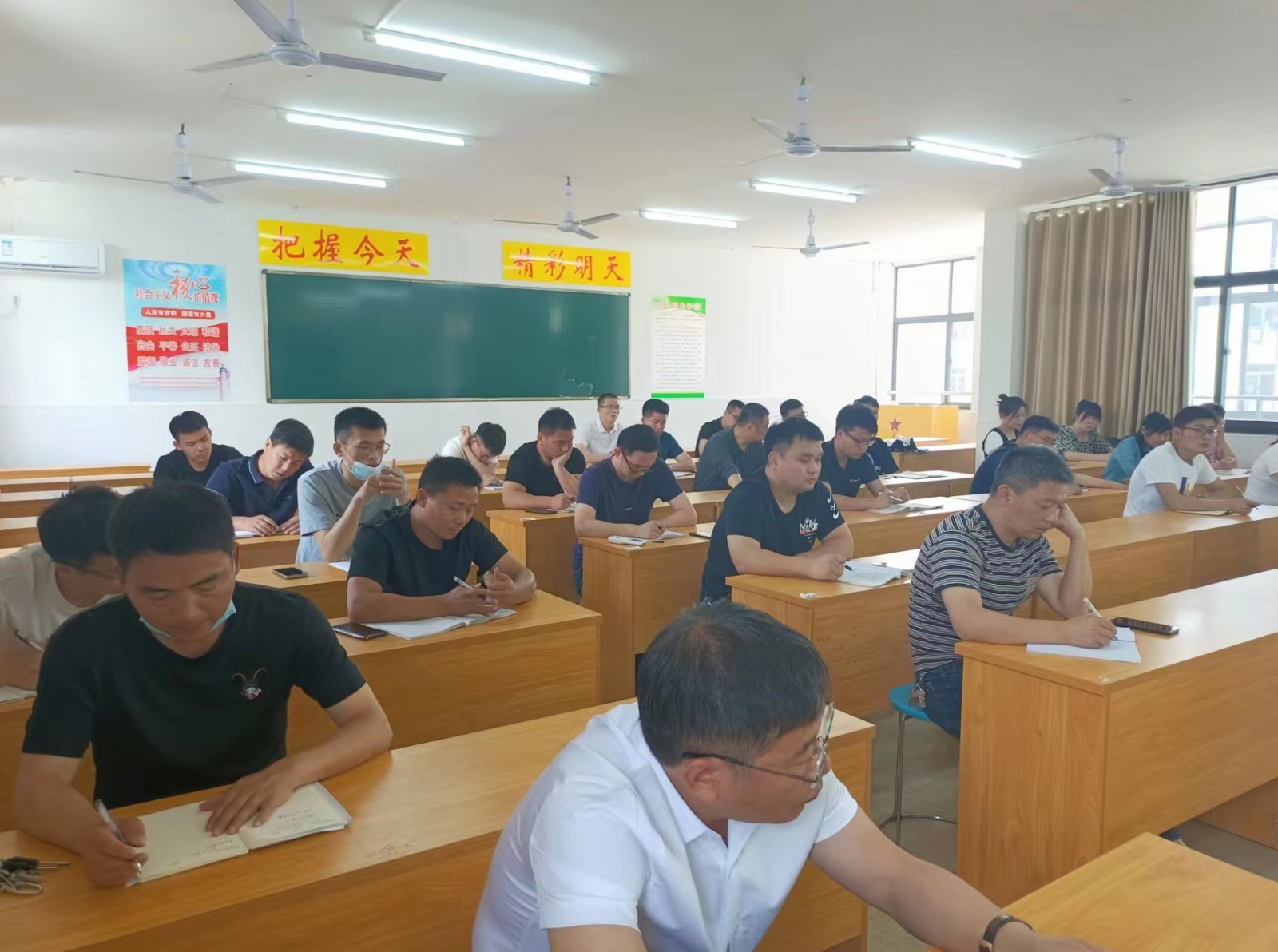 8d696e802261655fbe2b71de0c4c35b