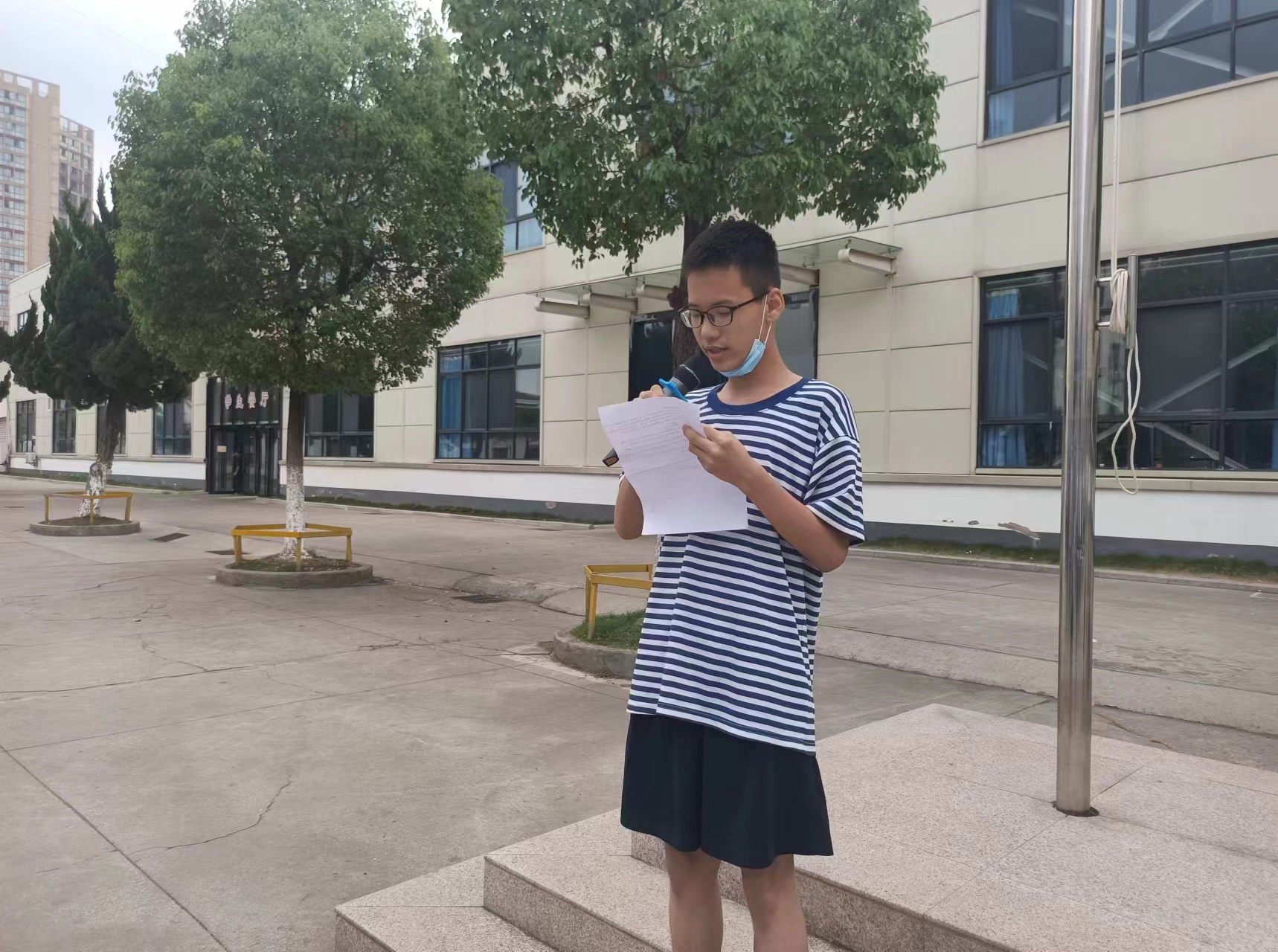 2cba7b37edb90bcca93a9ffb8e7b357