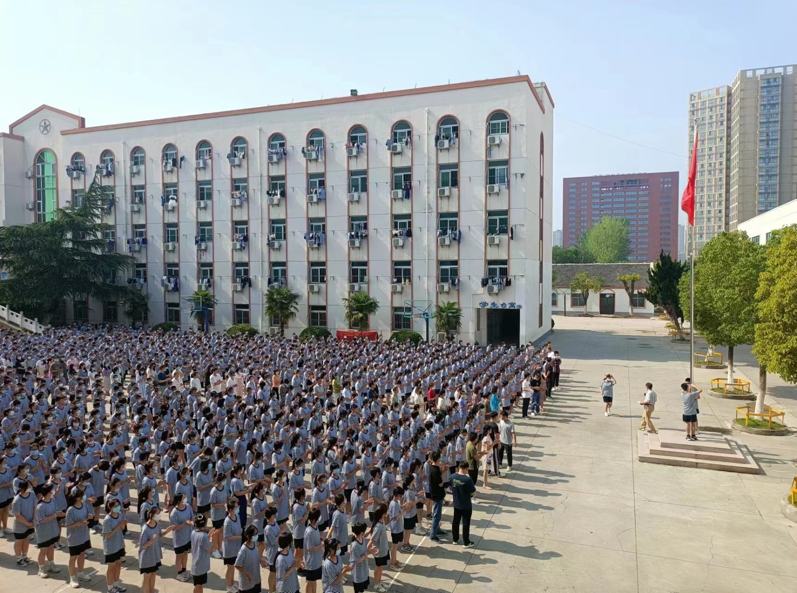 21ab37150e1bc7fdb9cf485c2398d08