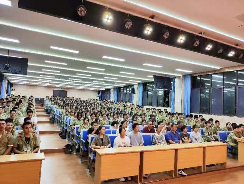 17d7be40e64cd03880e29a235368eb9