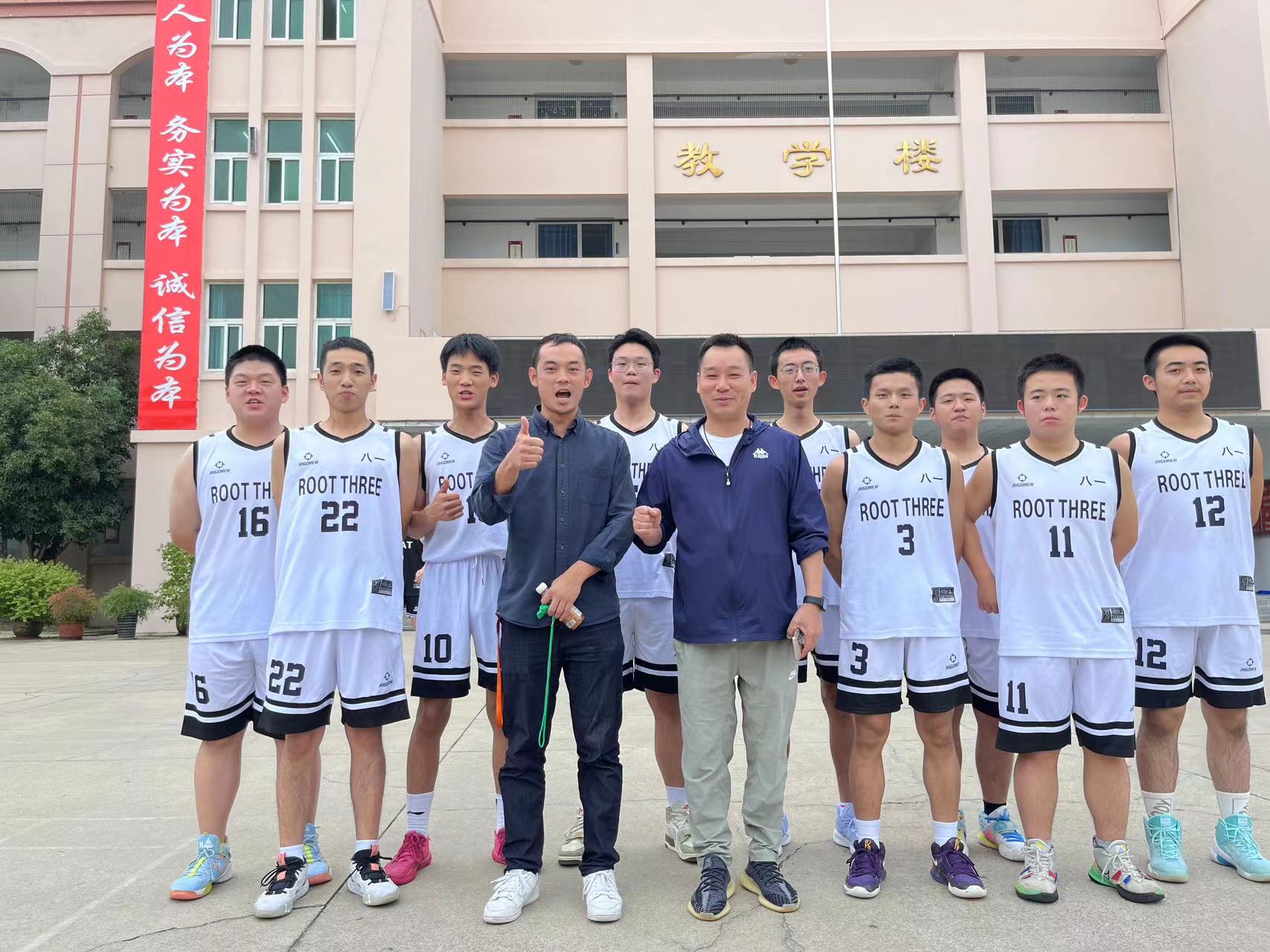 c4c5f1b733717c39eb9bf79b5402492